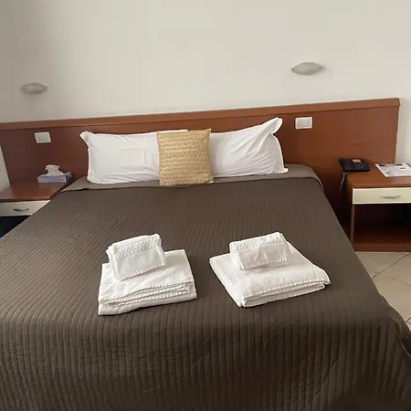 Petrarca Hotel 3*