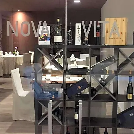 Petrarca Hotel 3*