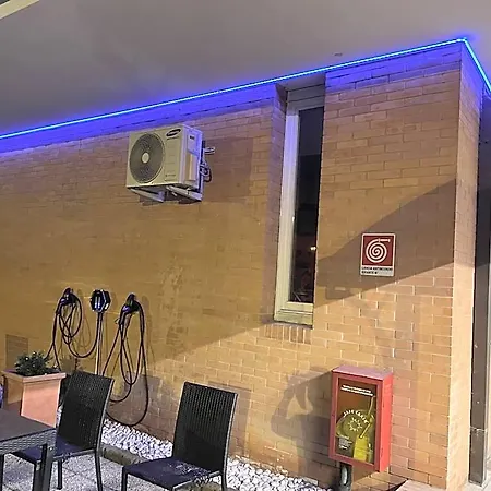 Petrarca מלון 3*